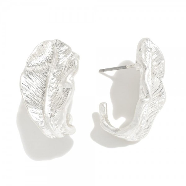 Metal Tone Leaf Hoop Post Drop Earrings 

- Approximately 1" L