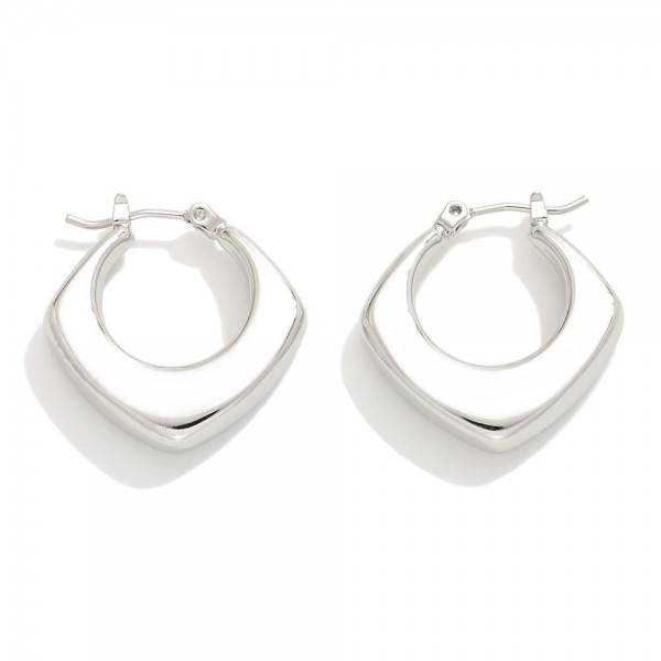 Wholesale do Everything Love Metal Rounded Diamond Hoop Earrings Brass Base Hypo