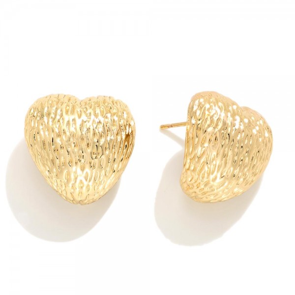 Do Everything In Love Textured Metal Heart Half Hoop Earrings

- Brass Base
- Hypoallergenic
- White / 14K Gold Dipped
- Made In Korea
- Approximately .75" L