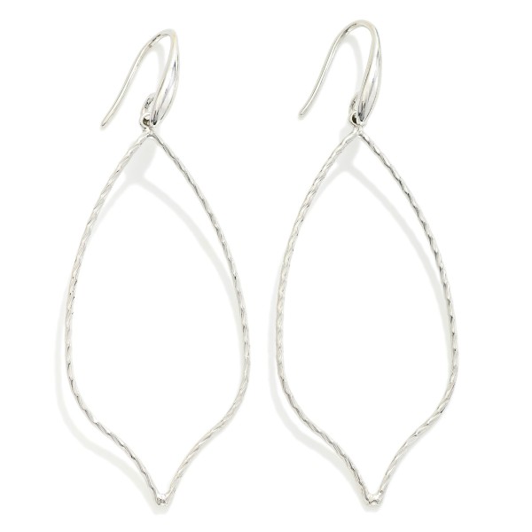Wholesale twisted Metal Pointed Teardrop Drop Earrings L