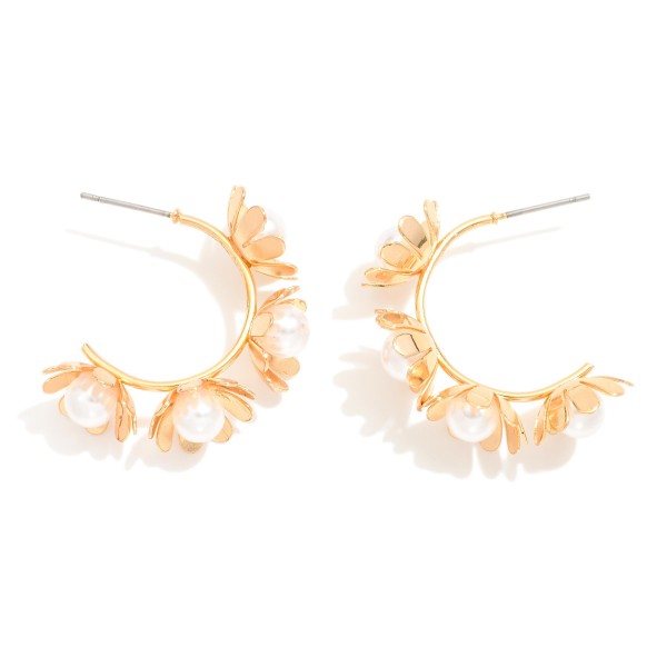 Wholesale metal Flower Hoop Earrings Pearl Details D