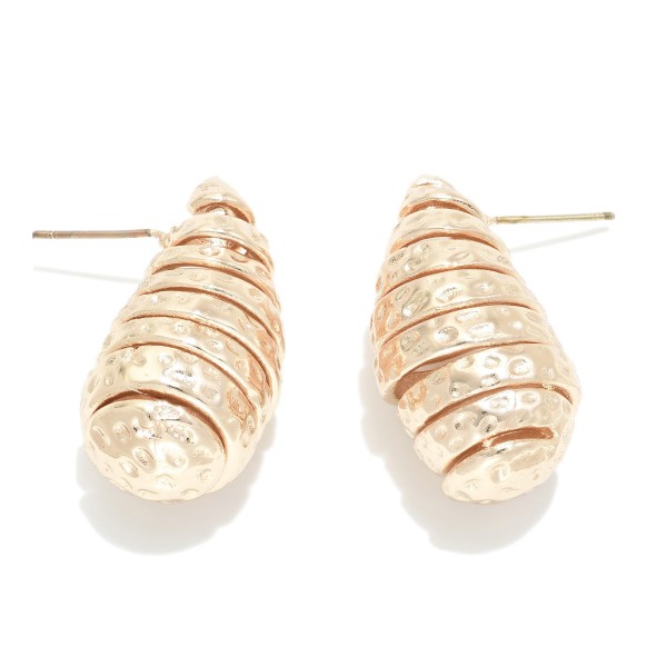 Wholesale dimpled Metal Spiral Teardrop Post Drop Earrings L