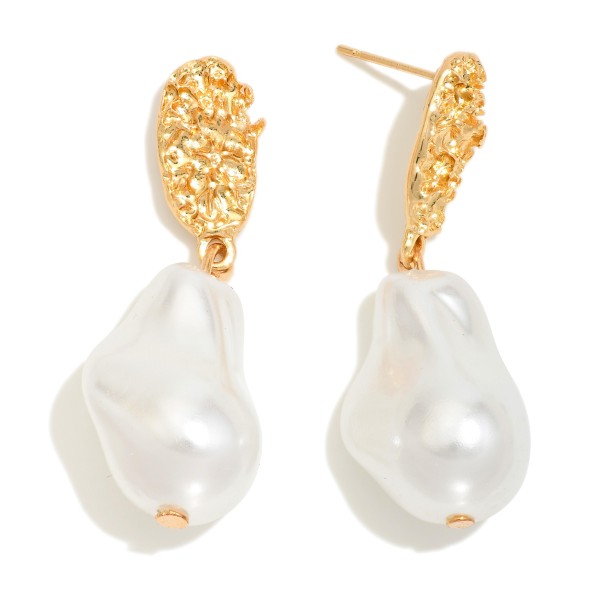 Wholesale linked Textured Metal Pearl Drop Earrings L