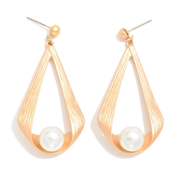 Wholesale textured Metal Teardrop Post Drop Earrings Pearl Detail L