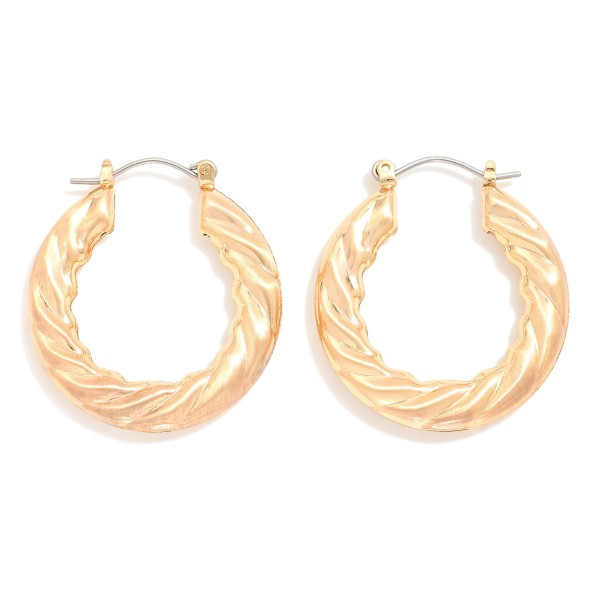 Wholesale twisted Metal Hoop Earrings D