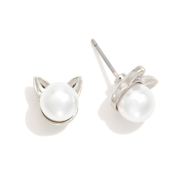 Wholesale pearl Stud Earrings Metal Triangle Details L