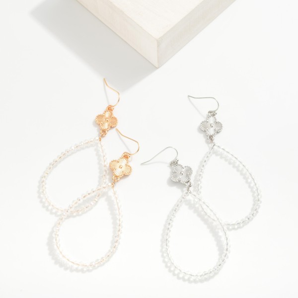 Faceted Bead Beaded Teardrop Drop Earrings Featuring Textured Clover Detail
- Approximately 3" L