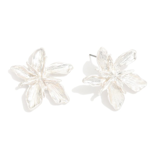 Wholesale textured Metal Flower Drop Earrings L