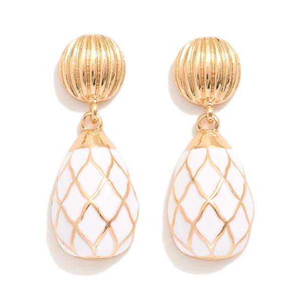 Wholesale puffy Teardrop Post Drop Earrings Painted Quatrefoil Detail Linked Tex
