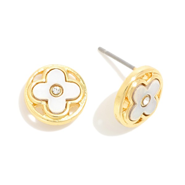 Wholesale metal Circle Stud Earrings Pearlescent Clover Detail L