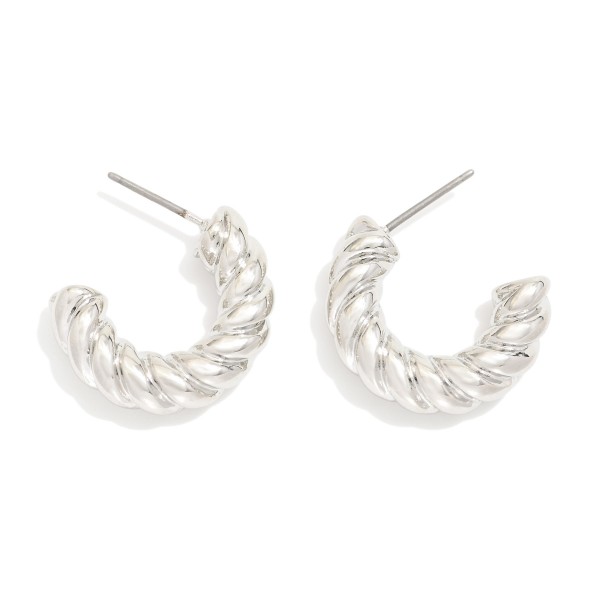 Wholesale twisted Metal Hoop Earrings D