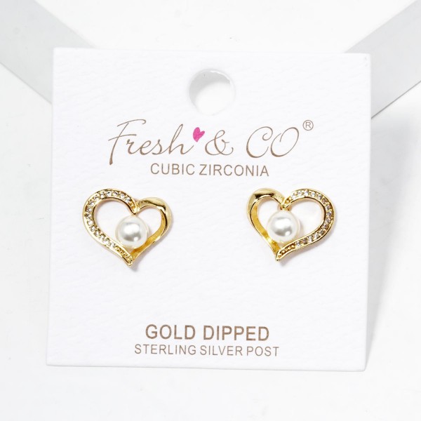 Wholesale hollow Metal Heart Stud Earrings Pearl Cubic Zirconia Details Gold Dip