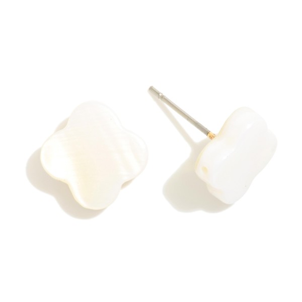 Wholesale pearl Clover Stud Earrings L