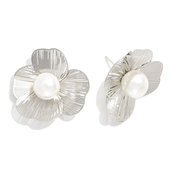 Wholesale metal Flower Stud Earrings Pearl Detail K Gold Dipped Sterling Silver