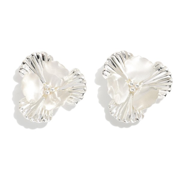 Wholesale metal Textured Flower Drop Earrings L