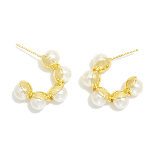 Pearl Studded Hoop Earrings 

- Gold Dipped 
- Approximately .5" D