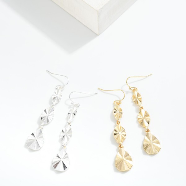 Linked Textured Metal Tone Teardrop Shape Drop Earring 

- Approximately 2." L

