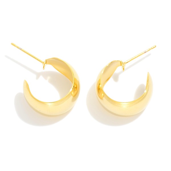 Hoop Drop Earring

 - Approximately .25" L
- 18k Gold Filled
- Hypoallergenic
- Made In Brazil

