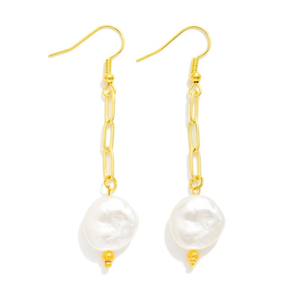 Paperclip Chain Link Earrings Featuring Flat Pearl Detail 

- Approximately 2" L
