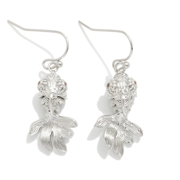 Metal Tone Fish Drop Earrings 

- Approximately 1.5" L 