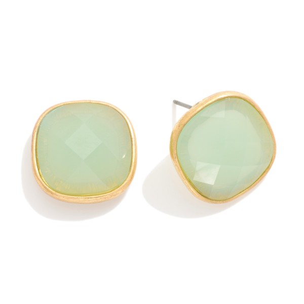 Squared Glass Crystal Stud Earring 

- Approximately .75" D 