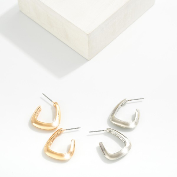 Metal Tone Square Hoop Earrings 

- Approximately .75" D