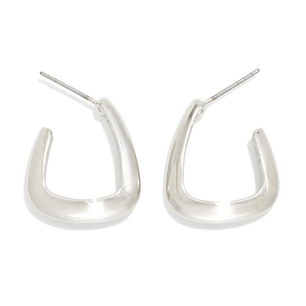 Metal Tone Square Hoop Earrings 

- Approximately .75" D