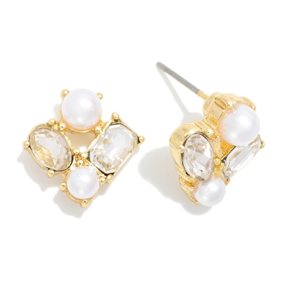 Gold Tone Cluster Design Featuring Clear Crystals & Pearls

- Approximately .25" D 