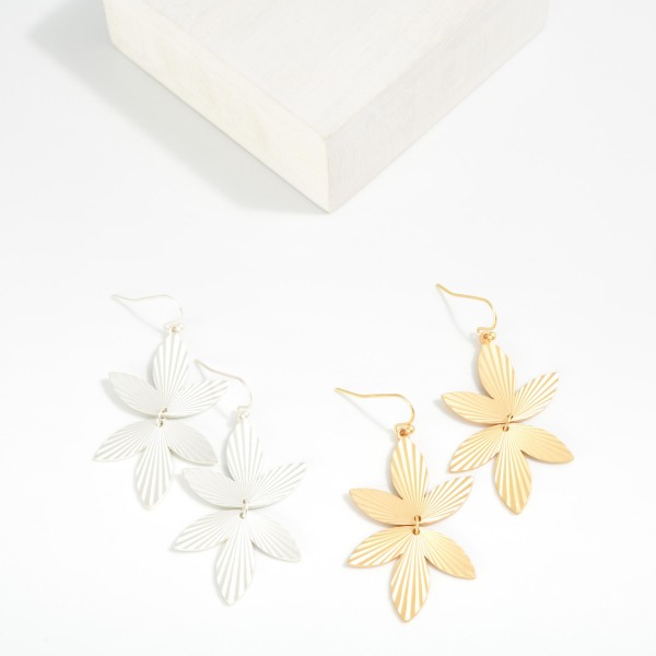 Linked Textured Metal Leaves Drop Earrings 

- Approximately 1.5" L
