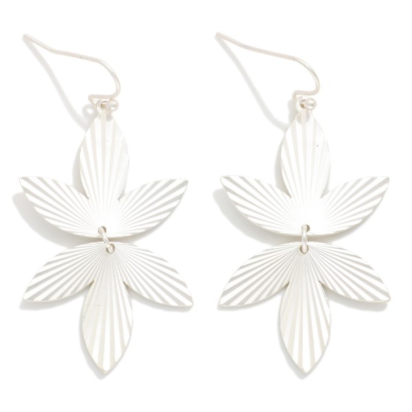 Linked Textured Metal Leaves Drop Earrings 

- Approximately 1.5" L