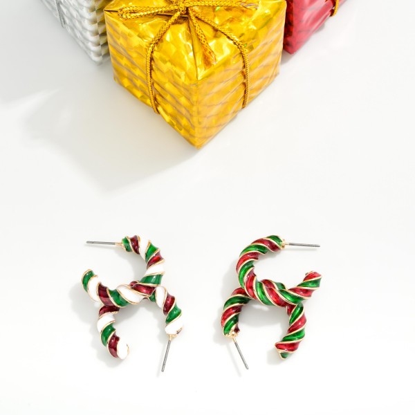 Enamel Striped Christmas Hoop Earrings 

- Gold Dipped
- Approximately .75" D
