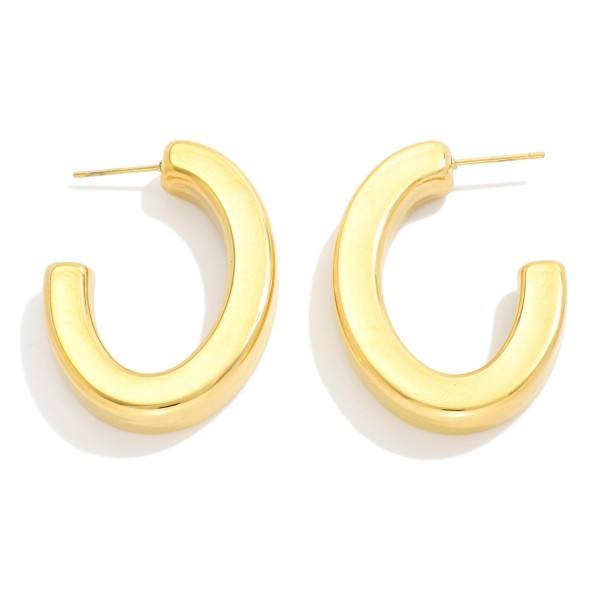 Chunky Metal Tone Oval Hoop Earrings 

- Stainless Steel
- Water Resistant
- Approximately 1.5" L