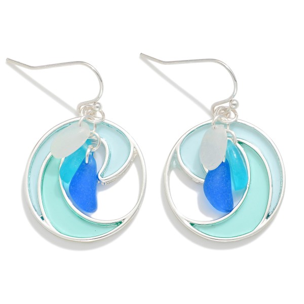 Acetate & Metal Wave Drop Earrings 

- Approximately 1" L
 