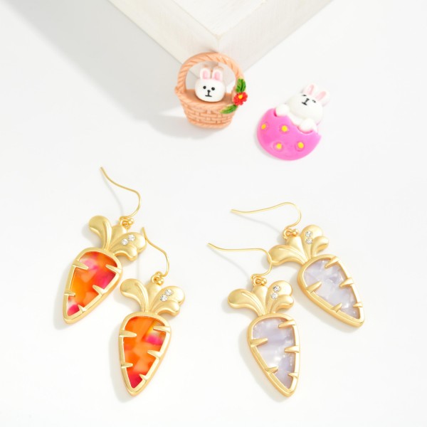 Marble Aceteat Carrot Drop Earrings Featuring Rhinstone Detail

- Approximately 2" L 
