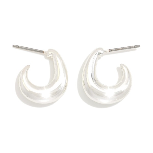 Metal Tone Tapered Teardrop Hoop Earrings 

- Approximately .5" D