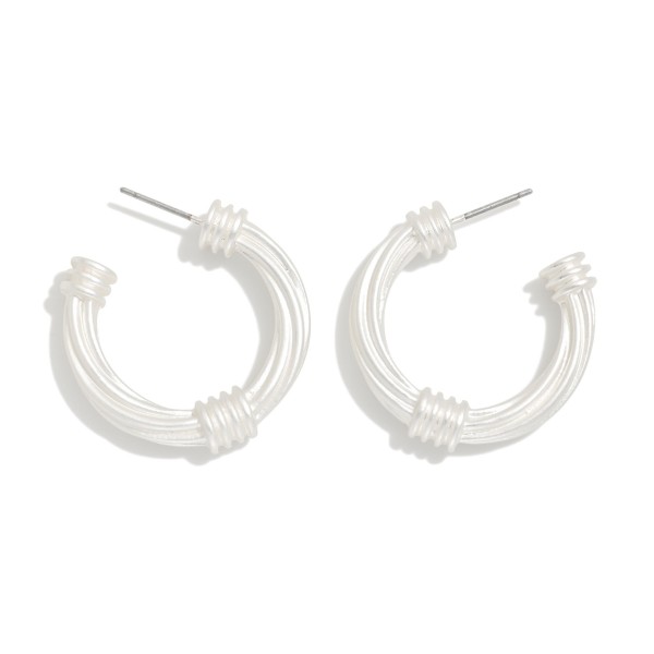 Ribbed Twisted Metal Hoop Earrings 

- Approximately 1" D