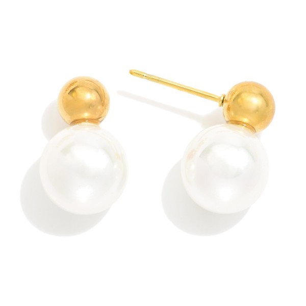 Metal Tone Bead & Pearl Post Drop Earrings

- Stainless Steel
- Water Resistant
- Approximately .75" L