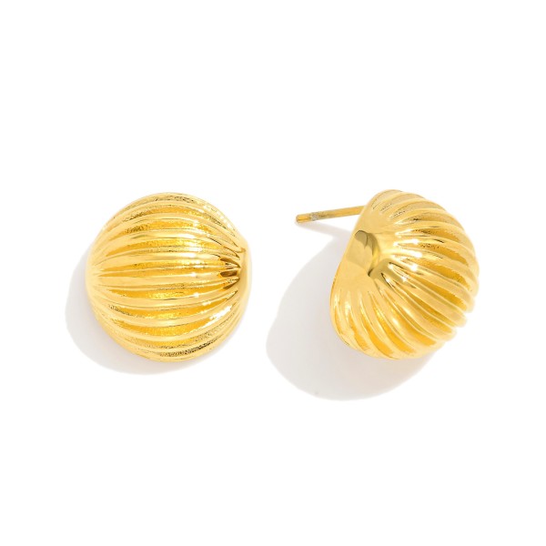 Ribbed Metal Tone Dome Stud Earrings 

- Stainless Steel 
- Approximately .5" L