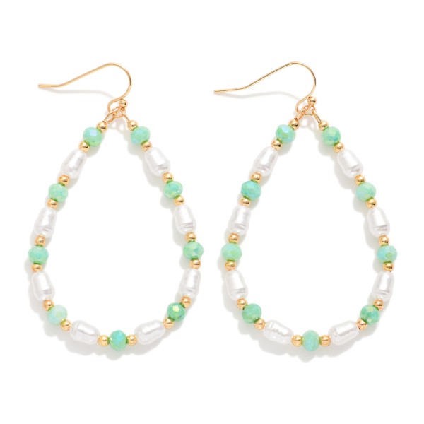 Faceted Beaded Teardrop Earrings Featuring Gold Tones & Pearls 

- Approximately 2.5" L 