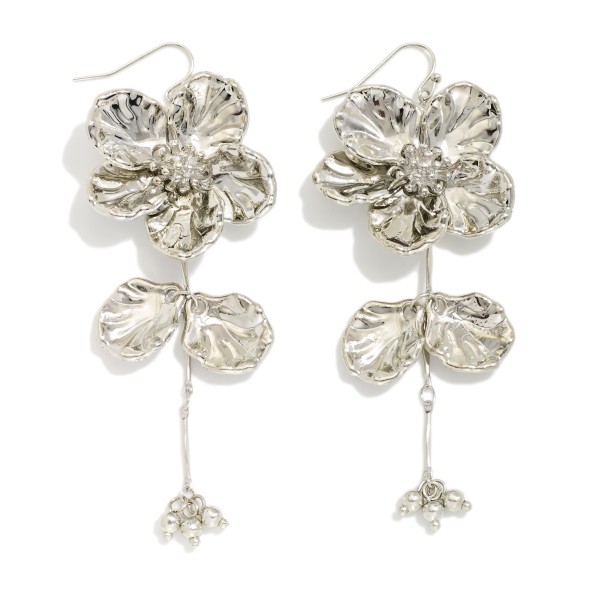 Linked Metal Tone Flower Drop Earrings 

- Approximately 3.5" L  