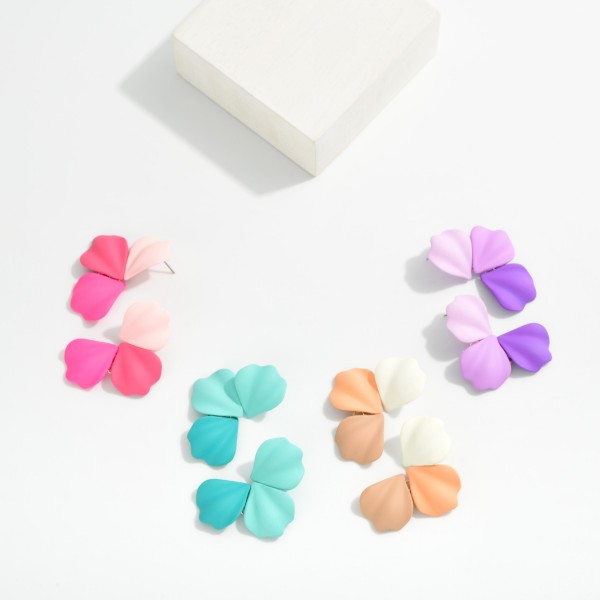 Linked Polymer Clap Leaves Post Drop Earrings 

- Approximately 1.75" L