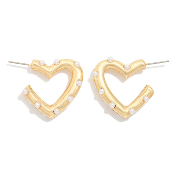 Metal Tone Heart Hoop Earring With Studded Pearls 

- Approximately 1" L 