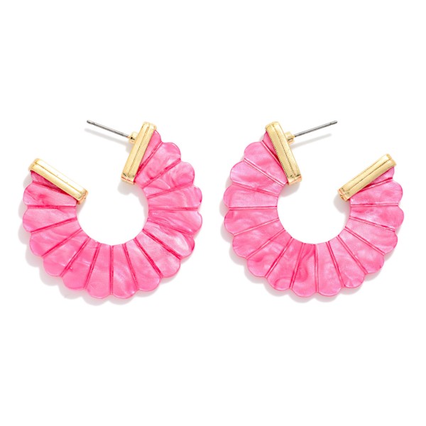 Scalloped Marble Acetate Hoop Drop Earring Featuring Gold Tones 

- Approximately 2" D 