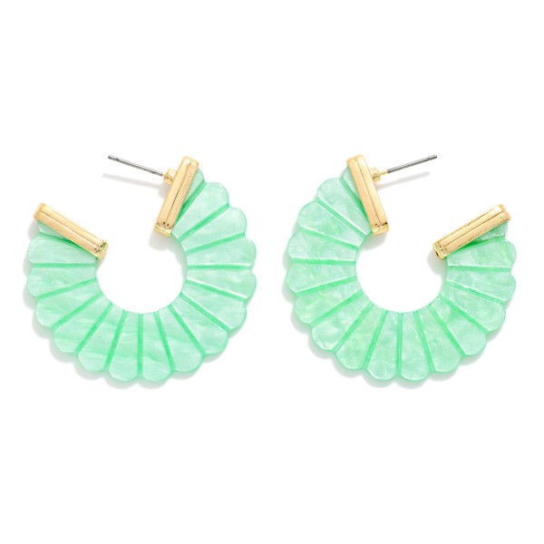Scalloped Marble Acetate Hoop Drop Earring Featuring Gold Tones 

- Approximately 2" D 