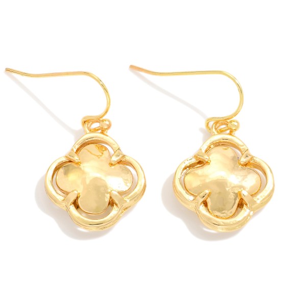 Metal Tone Clover Drop Earrings 

- Approximately 1" L 