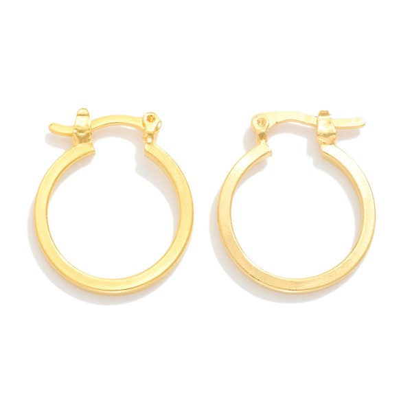 Metal Tone Flat Hoop Earrings 

- Gold Filled
- Approximately .5" D