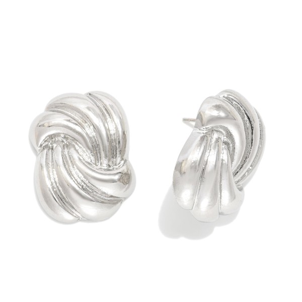 Ribbed Wavy Metal Post Drop Earrings 

- Approximately 1" L