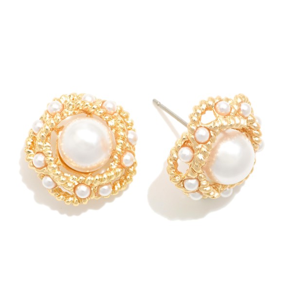 Metal Tone & Nesting Pearl Stud Earrings 

- Approximately .75" L