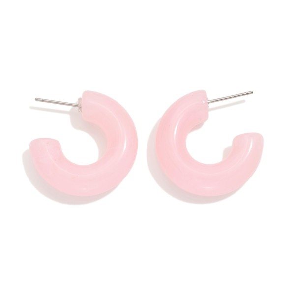 Chunky Acetate Hoop Earrings 

- Gold Dipped Post 
- Approximately .5" D