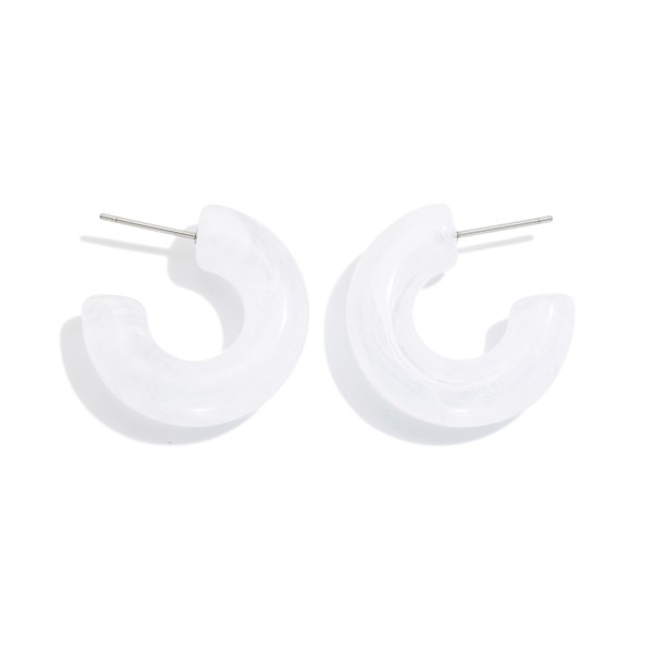 Chunky Acetate Hoop Earrings 

- Gold Dipped Post 
- Approximately .5" D